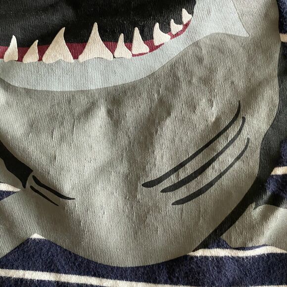 Joules Striped Shark Tee With Glow In The Dark Boys' 5 - Picture 7 of 11